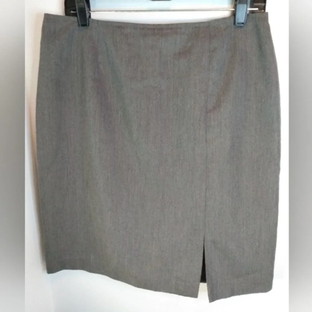 Dressbarn Women Gray Pencil Skirt Size 12 Career Business Casual Back Slit
